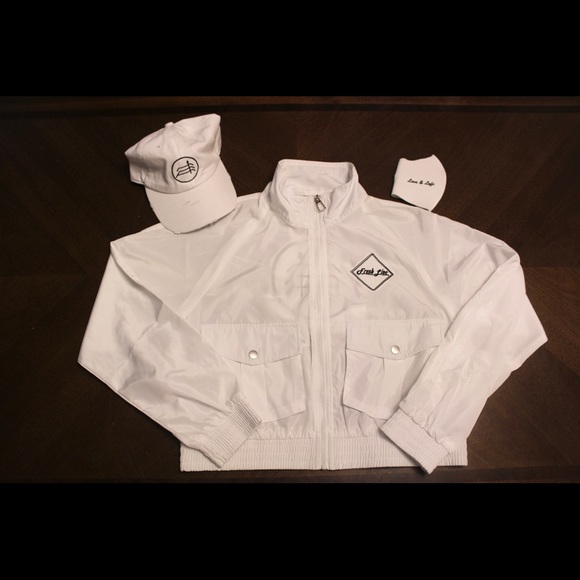Ladies Fresh Line Windbreaker jacket With Hat/Mask - Picture 1 of 2